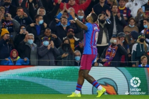 Xavi inicia con pie derecho su proyecto en el FC Barcelona (VIDEO)