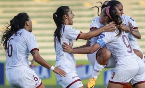 Venezuela golpea el tablero e inicia sorprendiendo en la Copa América Femenina (RESUMEN)
