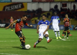 Cumbayá FC suma en el Austro ecuatoriano en su lucha por la salvación (RESUMEN)