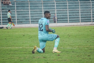 ¡SE MANTIENEN VIVOS! El Nacional da la sorpresa en Machala y celebra un empate que lo mantiene fuera del descenso