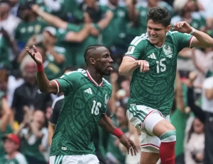 México arranca el Mundial con victoria cómoda, pero sin gustarle para nada a su hinchada