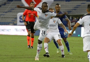 Liga de Quito revoluciona su defensa con un regreso y una sorpresa