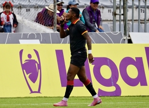 Deportivo Cuenca celebra una ENORME VICTORIA pero LLORA DRAMÁTICA FRACTURA de Luis Arroyo