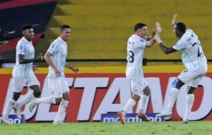 U Catolica 13