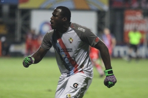 “Yo le dije al árbitro que hacían gestos racistas y él me insultó”