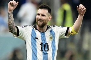 Lionel Messi 10