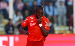 ¡Énnerman no tiene piedad frente al Arco! (VIDEO)