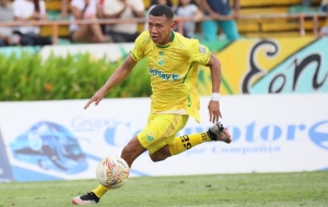 Carlos Sánchez perdió la titularidad con el Atlético Huila que trepa en la tabla del Ascenso de Colombia