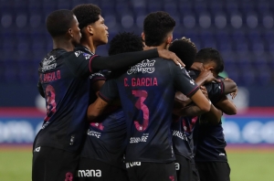 El Mini Negriazul es temporalmente escolta (RESUMEN)