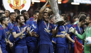 SÓLO 2 CRACKS Ecuatorianos han sido REYES en Europa…¿Los igualarán Moisés Caicedo y Willian Pacho?