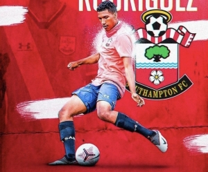 ¡17 años, sangre ecuatoriana y ya llegó a la Premier! (FOTOS)