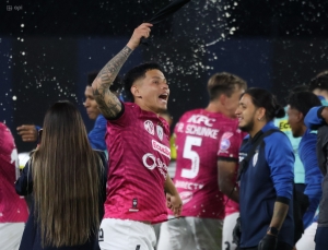¡Al fin se le dio! Jordy Alcívar celebra a lo grande su título con IDV: “Hoy ha sido un día especial”