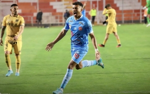 Golpazo de la banda del Joven Maravilla (VIDEO)