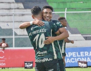 RESPETO MUCHO A BARCELONA. Pero Ángel Mena los tiene de hijos, ahora con Orense SC