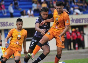 Libertad FC pudo sonreír en un duelo que se le complicó