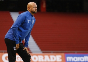 ¡Miguel Ramírez hace “reflexionar” a Ecuador con su dedicatoria para IDV por su 1er Título Nacional!