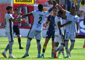 ¡Aucas despertó y logró su SEGUNDA VICTORIA en 2025 agravando la CRISIS de un Grande Desahuciado!