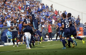 ¡Rugió el Tricampeón para retener el liderato en el Capwell! (VIDEO)