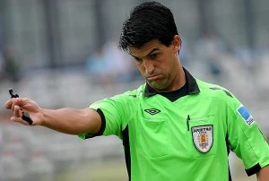 arbitro Leodan Gonzalez