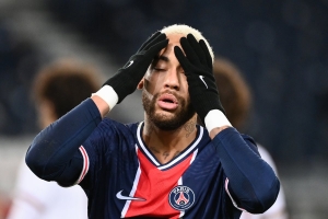 Alerta en París por el 10 de Brasil (VIDEO)