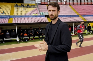 ¡DT Español de la Serie A dedica emotivas palabras a Juan Carlos León ante su salida de 9 Octubre!