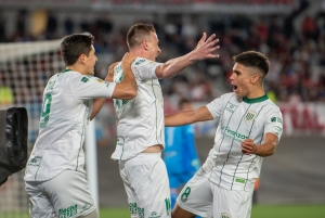 River se ve sorprendido en el Monumental y se aleja del sueño (VIDEO)