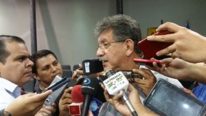 La familia Paz le pide a Patricio Torres no referirse a Rodrigo Paz