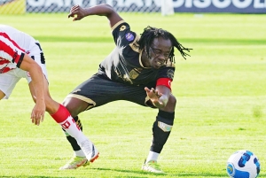 MANO DE ESCÁNDALO: ¡Mushuc Runa empató con Cumbayá con una Polémica Gigante! (RESUMEN)