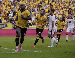 ¡BSC derrotó al EQUIPO REVELACIÓN para celebrar sus 100 años con una POLÉMICA MONUMENTAL!