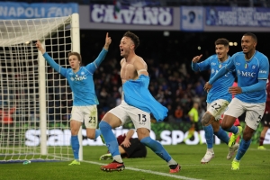 ¡El Nápoli se empieza a probar la corona de Campeón en el Calcio!