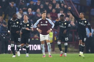 Rosenior elogia la actuación de Joao Pedro tras su hat-trick en Villa Park