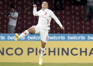 Alexander Alvarado 15
