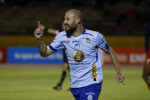 ¡Conquista el Atahualpa y duerme líder el Ídolo de Ambato! (VIDEO)