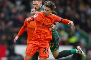 El Ecua-Brighton a cuartos de la FA Cup con un Moisés Caicedo radiante