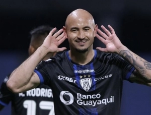 Show bajo la lluvia: Independiente del Valle no tuvo piedad y ganó con jerarquía en su fortín