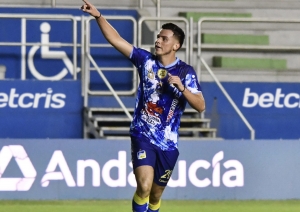 ¡Mieles fue el Héroe y Delfín le remontó a Católica para sellar su boleto a Sudamericana! (RESUMEN)