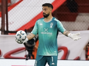 AGARRARON MAL PARADO a Galíndez que pasó una Mala Noche contra un Grande de Argentina