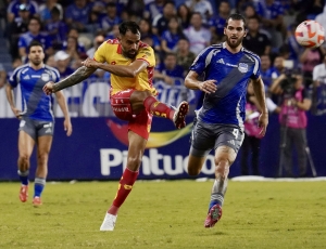 FIESTA DE PAPÁ EN EL DÍA DE LA MADRE: ¡Aucas silenció el Capwell con un TRIUNFAZO sobre Emelec!