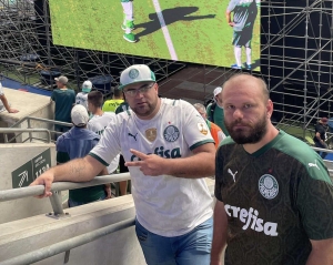 Si me avisaban, me quedaba en casa… ¡Insólito lo que les ocurrió a hinchas de Palmeiras! (VIDEO)