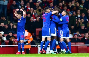 Un baldazo de agua bien fría (RESUMEN)