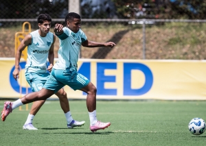 ESCÁNDALO EN BRASIL: Keny Arroyo y Cruzeiro estallan tras una jugada polémica que benefició al Palmeiras