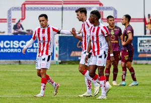 Alfaro fue testigo de la alegría del Rodillo Rojo (RESUMEN)