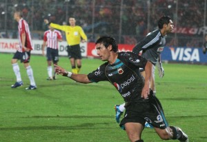 RECUERDO: Póker del Chavo, goleada Chulla y a octavos de final (VIDEO)