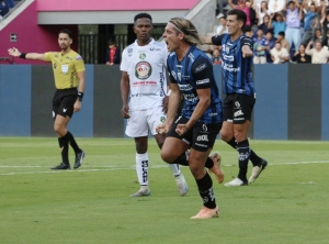 ¡IDV vuelve a PONER AL ROJO VIVO la pelea por el Liderato con un triunfazo sobre el Equipo Sensación!