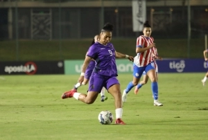 Nayely Bolaños Sel 3