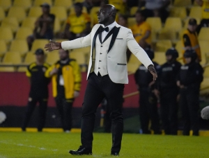 Y TÚ, ¿CUÁL TE PONDRÍAS? Segundo Castillo valoró sus trajes que han dado la vuelta AL MUNDO