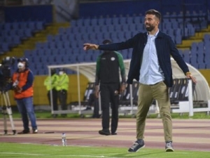 ¡Técnico Universitario acude a un DT con ADN de IDV para salvarse del Descenso!