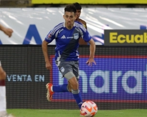 Emelec decidió sobre uno de sus extranjeros y ficha a un canterano ex IDV