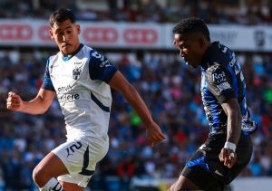 Adonis Preciado APELÓ AL AMOR PROPIO para no bajar los brazos y hacer más DECOROSA la caída del Querétaro