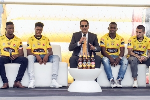 Vamos a jugar este partido con cancha inclinada y árbitros en contra (ENTREVISTA)